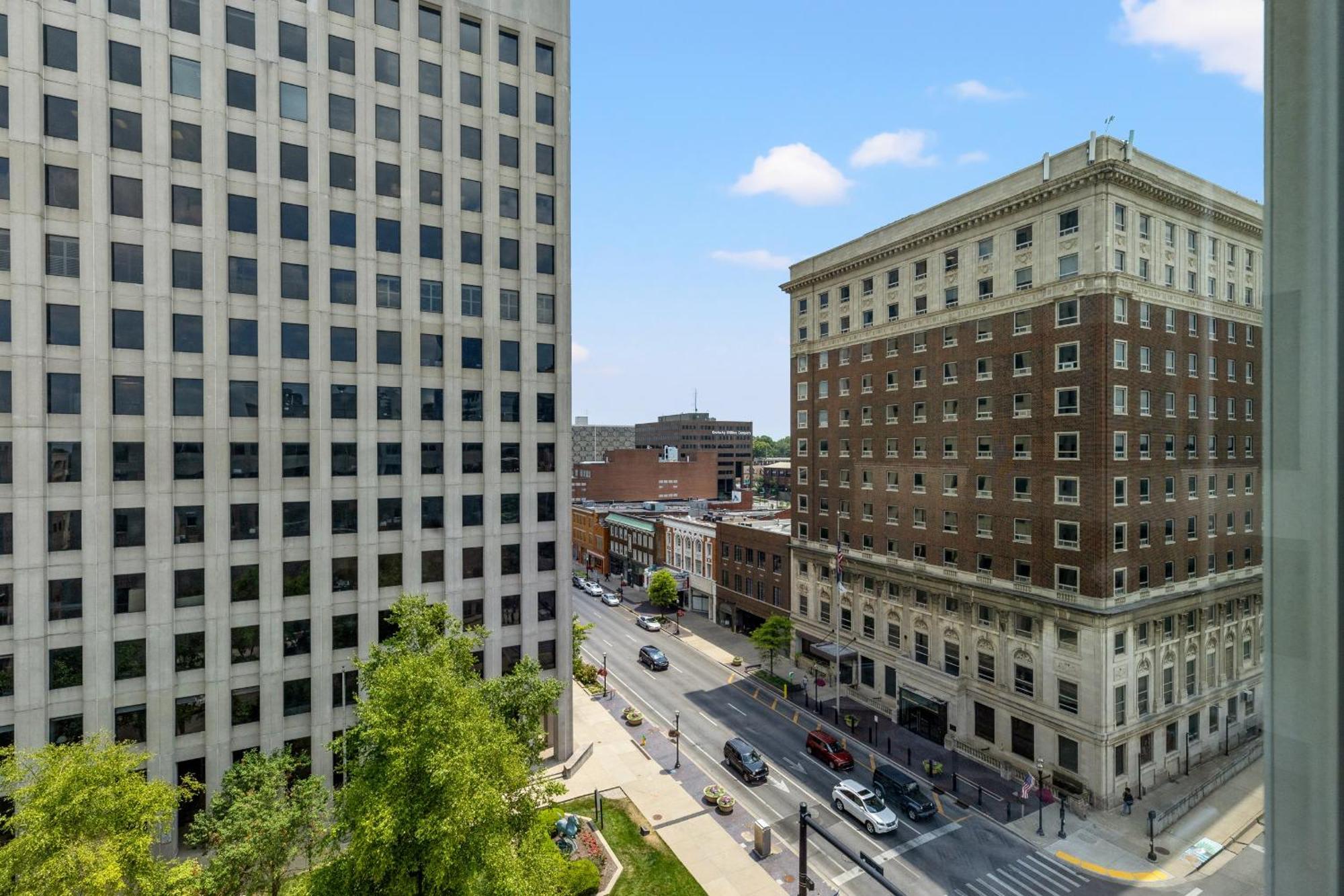 175 Lex - Walkable Downtown Lexington & Rupp Arena - Full Condos Экстерьер фото