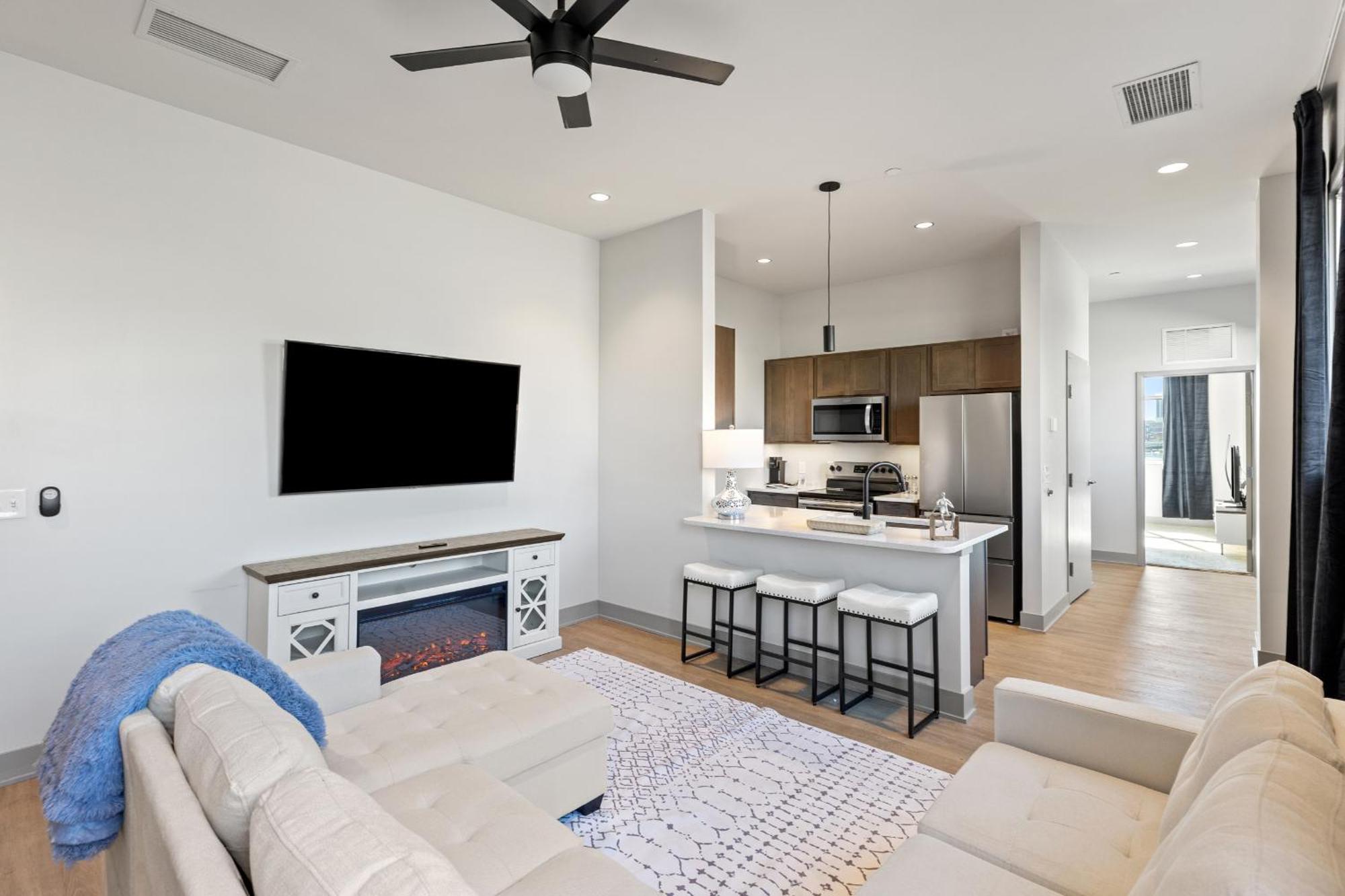 175 Lex - Walkable Downtown Lexington & Rupp Arena - Full Condos Номер фото